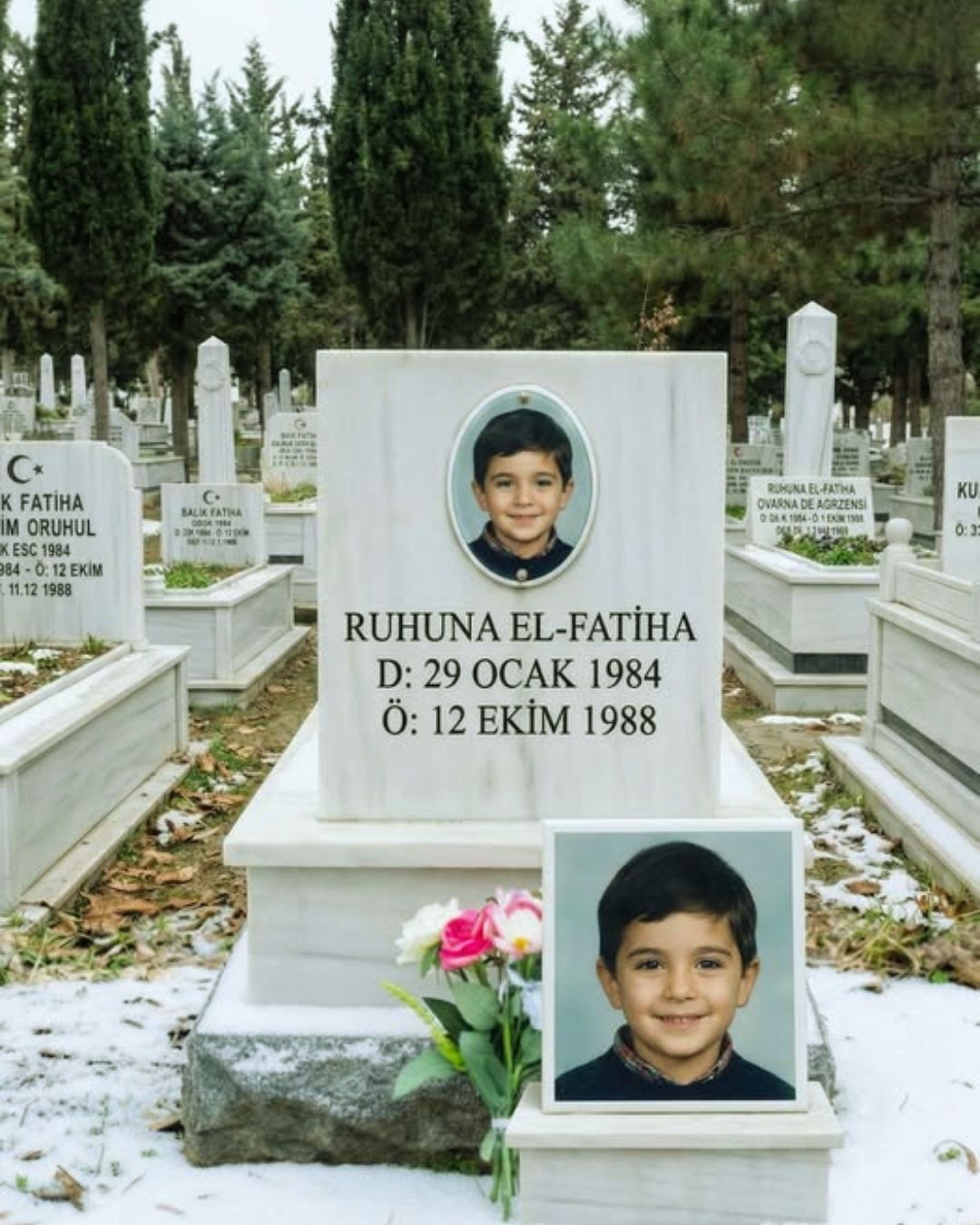 Ormanda bir mezar taşına rastladım ve üzerinde çocukluk fotoğrafımı gördüm - 2