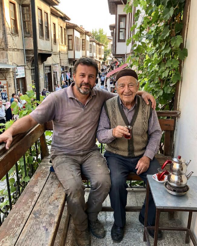 12 yıl boyunca her pazar 84 yaşındaki komşuma market alışverişi götürdüm - 1