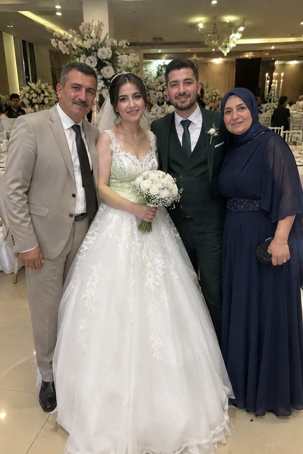 KIZIMIZIN DÜĞÜNÜNDE KOCAM BENİ TERK ETTİ - 1