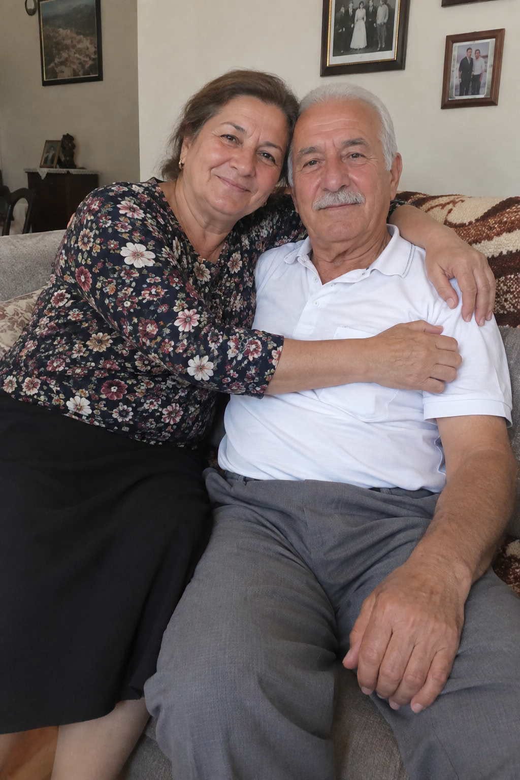 BİR SABAH UYANDIĞIMDA OMZUMDA KOCAMAN BİR MORLUK VARDI - 2