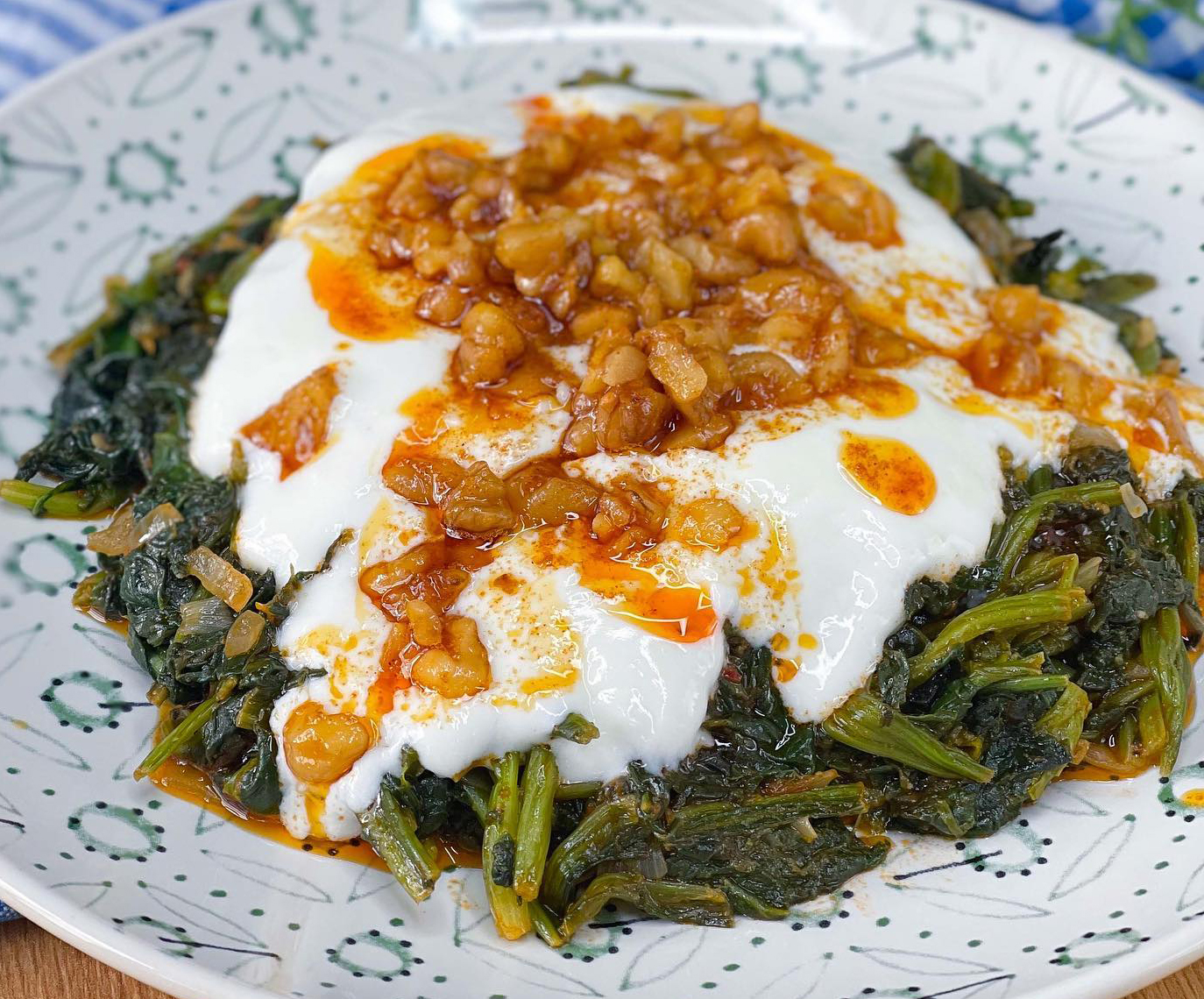 Tam Mevsiminde Yoğurtlu Ispanak Tarifi - 3