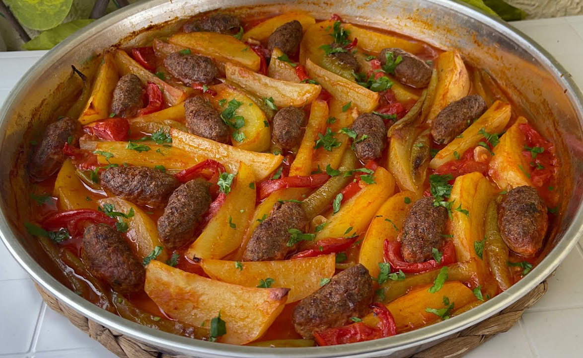 Az Kıyma İle 10 Dakikada İzmir Köfte Tarifi - 3