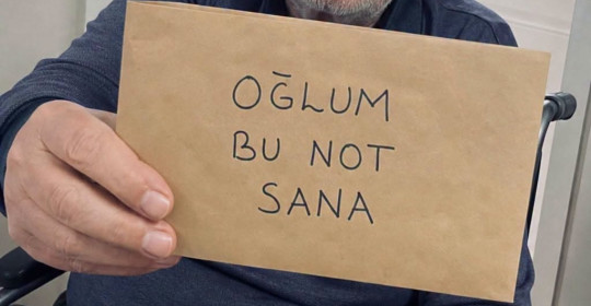 Cenazede Bıraktığı Not Bir Babaya İtiraf