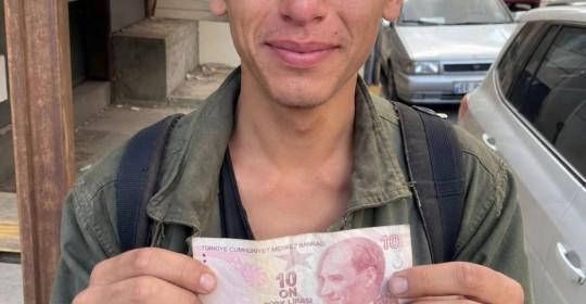 Son 10 Liramı Evsiz Bir Gence Vermiştim
