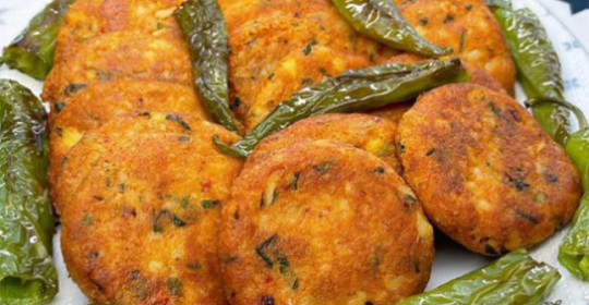 Ekonomik ve Aşırı Lezzetli Patates Köftesi Tarifi