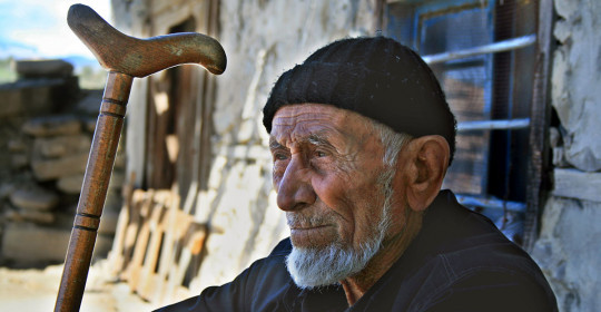 Babamın mirası paylaşıldığı gün, ağabeyim evi aldı, ablam da kamyoneti