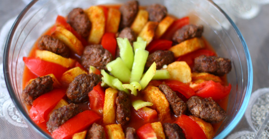 Fırında Sebzeli Köfte Tarifi 