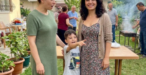 Kocamanın 40. yaş gününü arka bahçemizde kutluyorduk