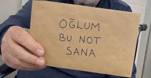 Cenazede Bıraktığı Not Bir Babaya İtiraf