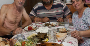 O akşam işten eve her zamankinden daha geç dönmüştüm