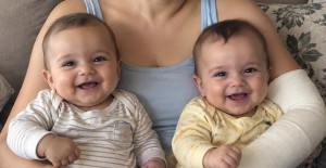 Kolumu kırdım ve eşimden beş aylık ikizlerimize