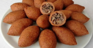 En Kolay İçli Köfte Tarifi