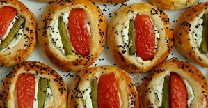 Yumuşacık Pizza Poğaça Tarifi