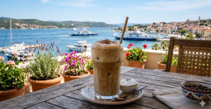 Ev Yapımı Pratik Buzlu Kahve Tarifi