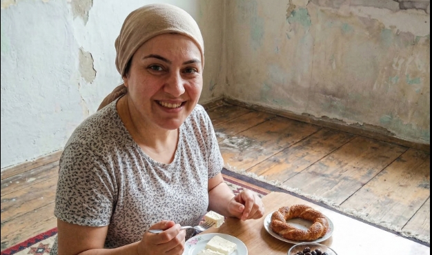 18 yıllık komşum Selma Ben kimsesiz dul bir kadınım - 2