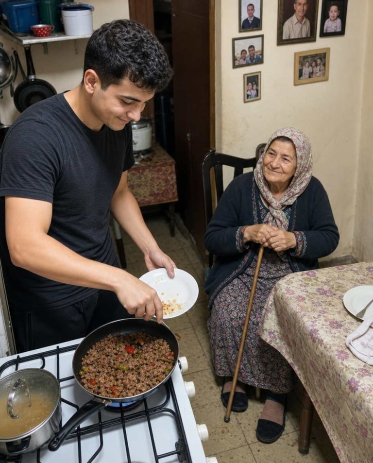 YAŞLI BİR KADININ EVİNİ AYLARCA TEMİZLEDİ - 2