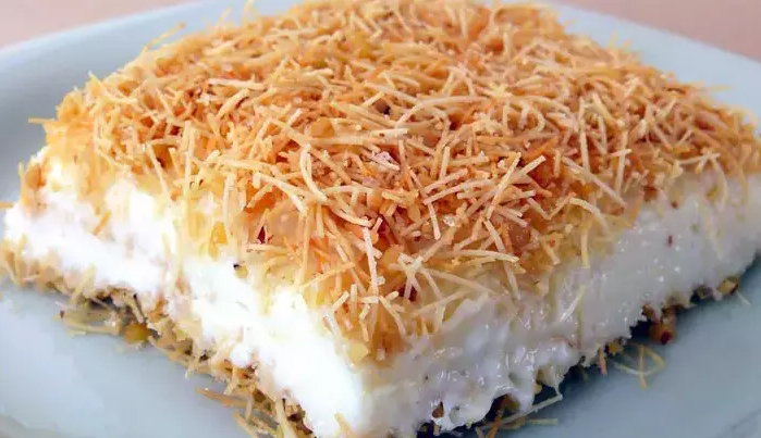 Çok Hafif Muhallebili Kadayıf Tatlısı Tarifi - 1