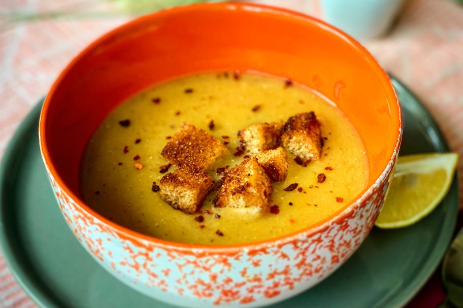 Düdüklüde Süzme Mercimek Çorbası Tarifi - 1