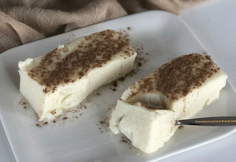 3 Malzemeli Tavuk Göğsü Muhallebi Tarifi - 3